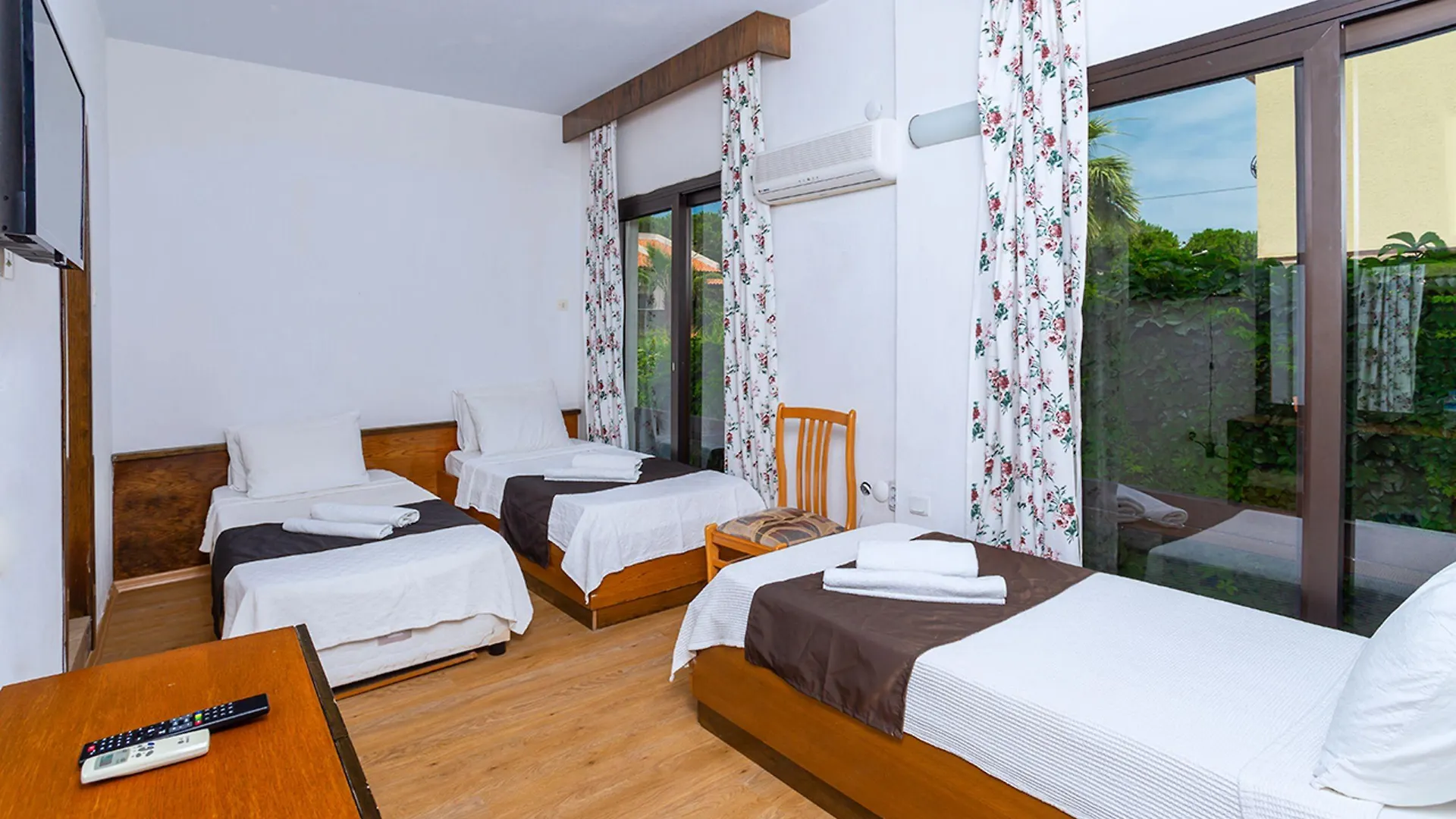 Kabasakal Otel Çeşme B&B
