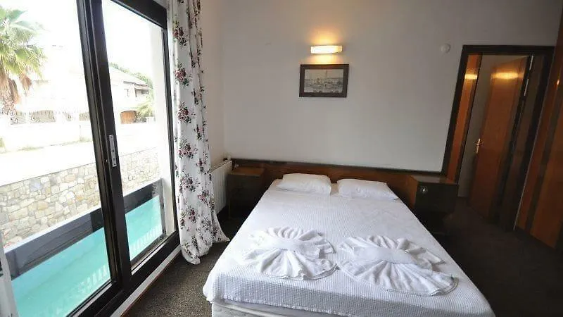 Kabasakal Otel Çeşme 2*,  Türkei