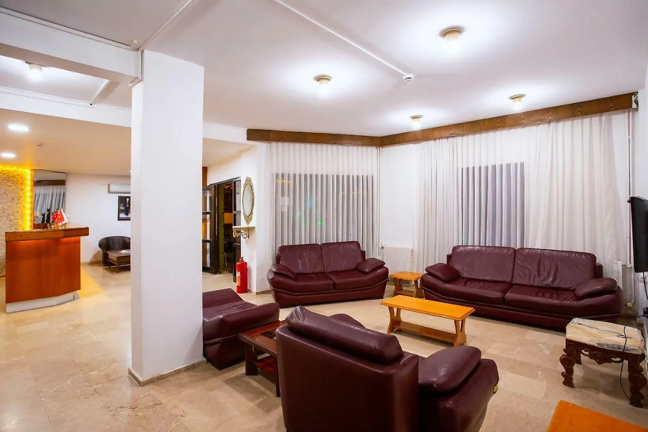 ** Frühstückspension Kabasakal Otel Çeşme Türkei