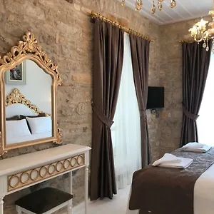 Hotel Laledan